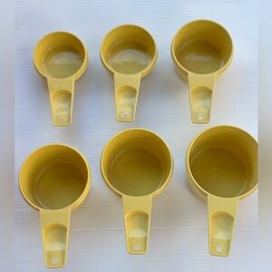 Vintage Tupperware Measuring Cups Set for Retro Kitchen